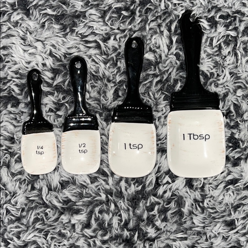 Farmhouse Measuring Spoons Set of 4